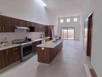 Casa de un piso en Magnolia, San Miguel de Allende, 3 Recámaras, Amenidades, Seguridad