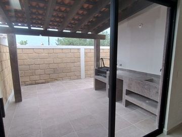 Casa de un piso en Magnolia, San Miguel de Allende, 3 Recámaras, Amenidades, Seguridad