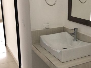 SE VENDE CASA EN Paseo de Los Conquistadores 2o, Cumbres 2º. Sector, Monterrey, Nuevo León, México