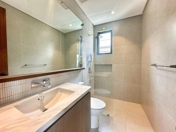 MODERN TROPICAL DESIGN HOUSE FOR SALE IN MERVILLE
