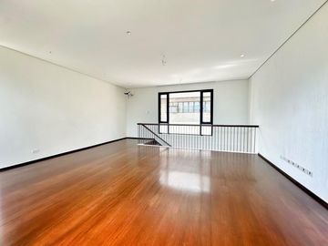MODERN TROPICAL DESIGN HOUSE FOR SALE IN MERVILLE