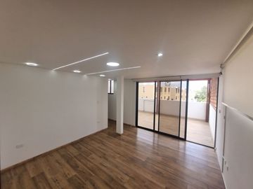 Departamento para estrenar en Tumbaco, sector Colegio Engling