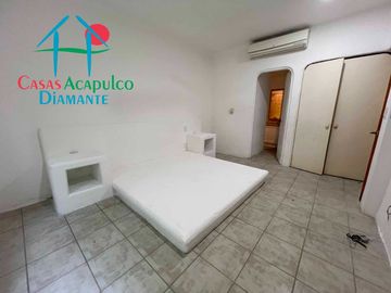 Departamento con terraza, vista al mar, acceso directo a la alberca y jardines