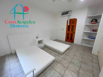Departamento con terraza, vista al mar, acceso directo a la alberca y jardines