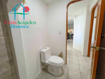 Departamento con terraza, vista al mar, acceso directo a la alberca y jardines