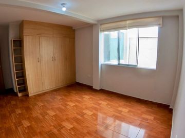 VENDO DEPARTAMENTO EN SURCO CON FACIL ACCESO A LA PANAMERICANA SUR