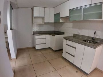 VENDO DEPARTAMENTO EN SURCO CON FACIL ACCESO A LA PANAMERICANA SUR