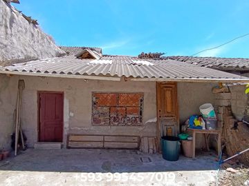 De Oportunidad!! Casa en Venta Centro Cotacachi