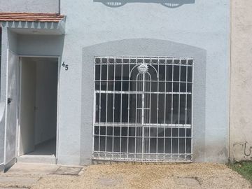 SE VENDE CASA EN EMILIANO ZAPATA, MOR