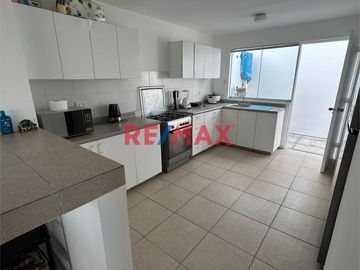 Alquiler De Casa De Playa Amoblada Y Equipada En Condominio Asia Del Sur Km 108