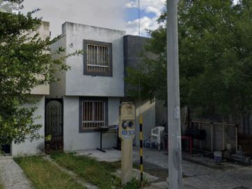 Casa Remate Bancario C HACIENDA DE SAN PATRICIO  COLONIA VALLE DE JUAREZ JUAREZ NUEVO LEON.