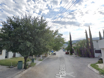 Casa Remate Bancario C HACIENDA DE SAN PATRICIO  COLONIA VALLE DE JUAREZ JUAREZ NUEVO LEON.