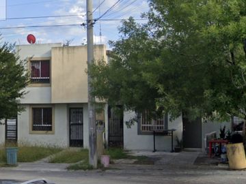 Casa Remate Bancario C HACIENDA DE SAN PATRICIO  COLONIA VALLE DE JUAREZ JUAREZ NUEVO LEON.