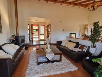 Casa con Piscina Condominio El Roble de Cayumapu
