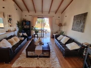 Casa con Piscina Condominio El Roble de Cayumapu