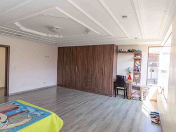 En venta casa en Azogues, en Charasol