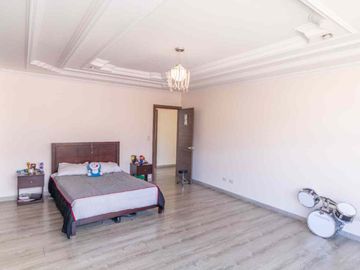 En venta casa en Azogues, en Charasol