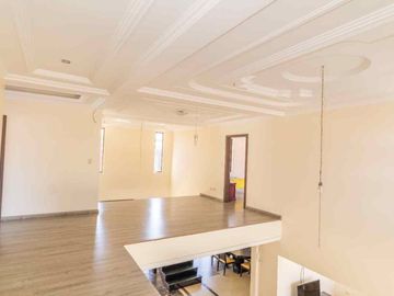 En venta casa en Azogues, en Charasol
