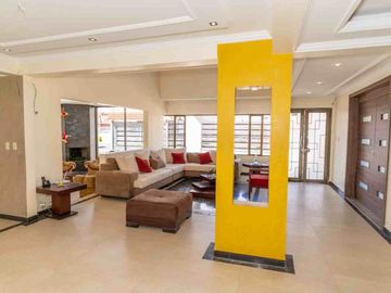 En venta casa en Azogues, en Charasol