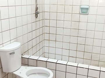 💥💫 VENDO CASA DE 4 PISOS – CERCA DE ZONAS COMERCIALES Y DE LA ESTACIÓN BAYOVAR DEL TREN ELÉCTRICO. - S.J.L. 💫💥