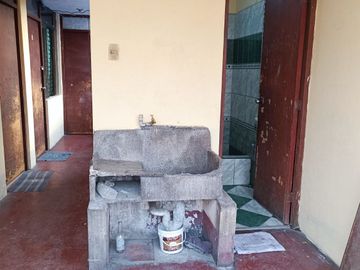 💥💫 VENDO CASA DE 4 PISOS – CERCA DE ZONAS COMERCIALES Y DE LA ESTACIÓN BAYOVAR DEL TREN ELÉCTRICO. - S.J.L. 💫💥