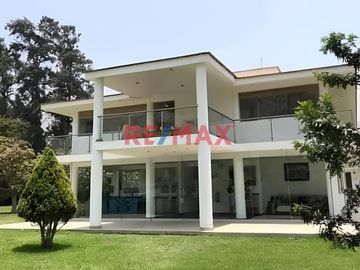 Casa De Campo En Venta De 10000 M² En Cieneguilla