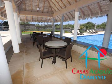 Departamento en condominio con club de playa, tu refugio ideal junto al mar