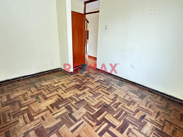 Casa En Venta Chorrillos Paralela A Huaylas