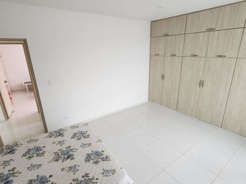 SE VENDE HERMOSA CASA CAMPESTRE DE 2 NIVELES