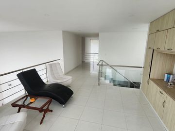 SE VENDE HERMOSA CASA CAMPESTRE DE 2 NIVELES