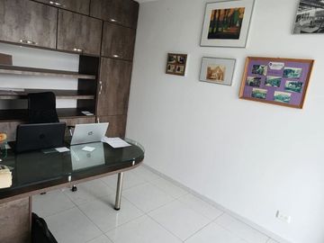 SE VENDE HERMOSA CASA CAMPESTRE DE 2 NIVELES