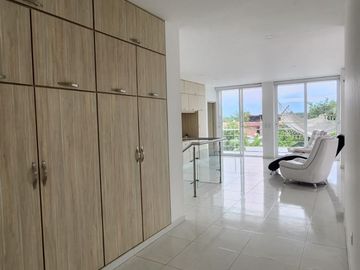 SE VENDE HERMOSA CASA CAMPESTRE DE 2 NIVELES