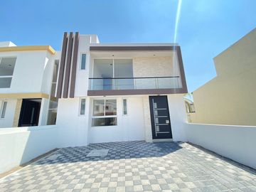 CASA VENTA TEJEDA (RESIDENCIAL LAS FUENTES) CORREGIDORA QUERETARO
