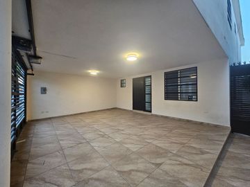 Casa en Venta en Paseo de Cumbres Monterrey Nuevo León