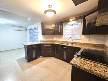 Casa en Venta en Paseo de Cumbres Monterrey Nuevo León