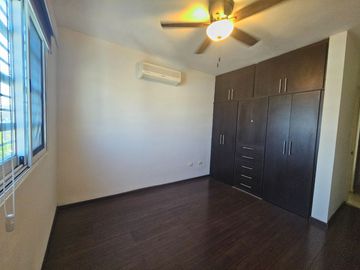 Casa en Venta en Paseo de Cumbres Monterrey Nuevo León