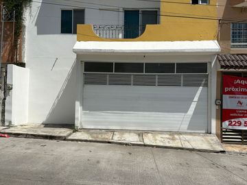 CASA EN BOCA DEL RIO A UNA CUADRA DE DONATO CASAS CON AMPLIA COCINA GARAGE 2 AUTOS
