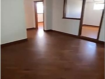 EN VENTA AMPLIA PROPIEDAD COMERCIAL INDEPENDIENTE  – SECTOR LA VICTORIA - SAN ISIDRO DEL INCA – NORTE DE QUITO