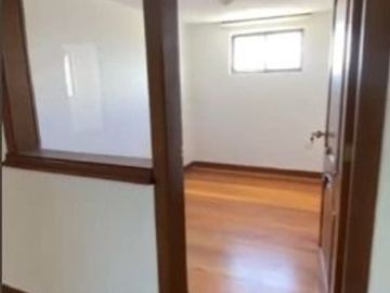 EN VENTA AMPLIA PROPIEDAD COMERCIAL INDEPENDIENTE  – SECTOR LA VICTORIA - SAN ISIDRO DEL INCA – NORTE DE QUITO