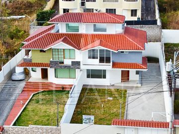 CASA A ESTRENAR INDEPENDIENTE URBANIZACION EJÉRCITO NACIONAL BOHIOS CASHAPAMBA SANGOLQUI