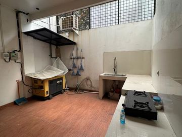 DIjual Ruko 3 Lantai di Komplek Ruko Galleria West Cengkareng Citra 6 Kondisi Bagus