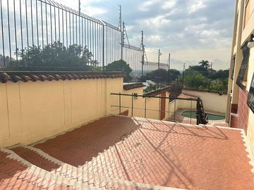 APARTAMENTO EN VENTA SECTOR TEJARES DE CRISTALES CALI