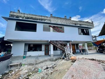 House and Lot w/ Unfinished Structure for Sale in Park Place