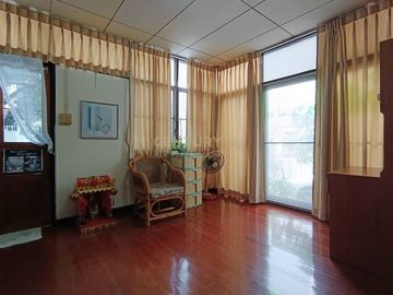 Vintage detached house for sale, prime location in the heart of the city, Chan Road, Soi 17, large land area 100 sq m, 400 sq m. No.55-HH-67073