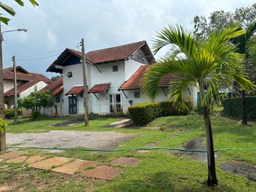 A Spacious Detached House with 2 Beds 2 Baths in the Perfect Location in Project directly across Mae Ramphueng Beach
