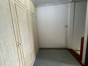 A Spacious Detached House with 2 Beds 2 Baths in the Perfect Location in Project directly across Mae Ramphueng Beach