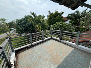 A Spacious Detached House with 2 Beds 2 Baths in the Perfect Location in Project directly across Mae Ramphueng Beach