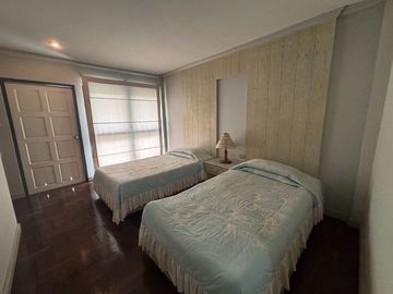 A Spacious Detached House with 2 Beds 2 Baths in the Perfect Location in Project directly across Mae Ramphueng Beach