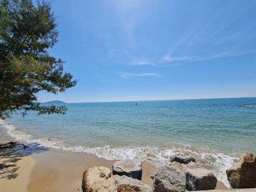 A Spacious Detached House with 2 Beds 2 Baths in the Perfect Location in Project directly across Mae Ramphueng Beach