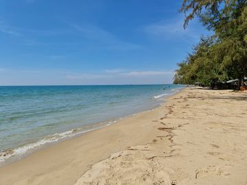 A Spacious Detached House with 2 Beds 2 Baths in the Perfect Location in Project directly across Mae Ramphueng Beach